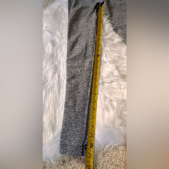 Gymshark Flex High Waisted Leggings in Grey/Pink - Picture 12 of 12